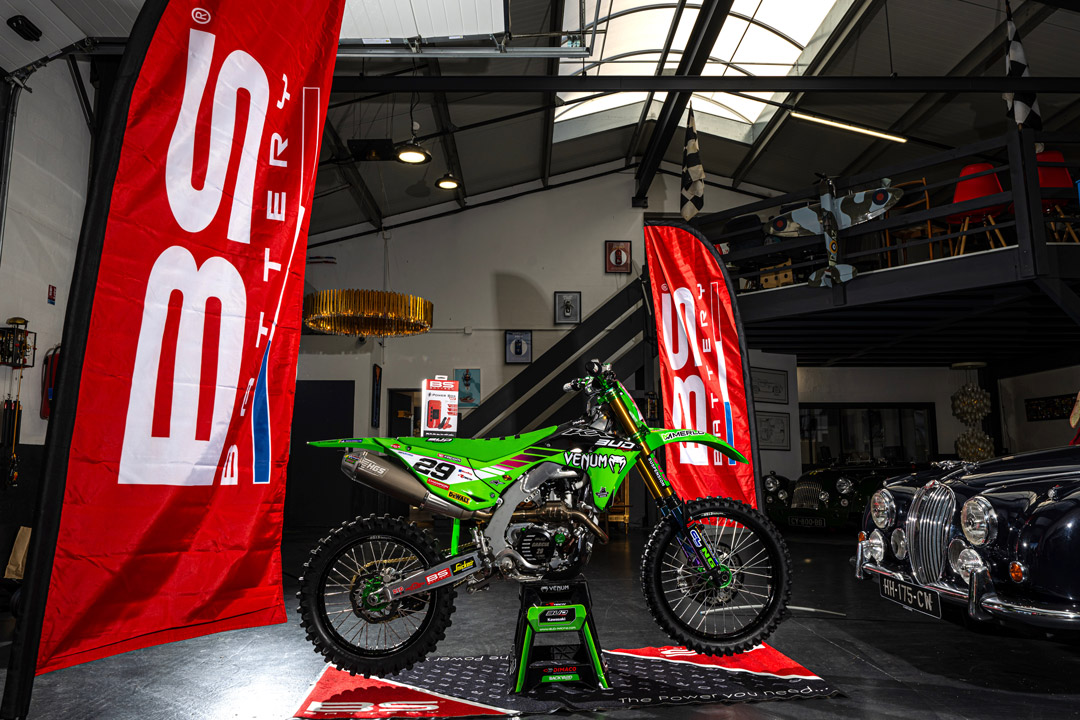 Photoshoot_bud_2026-9720